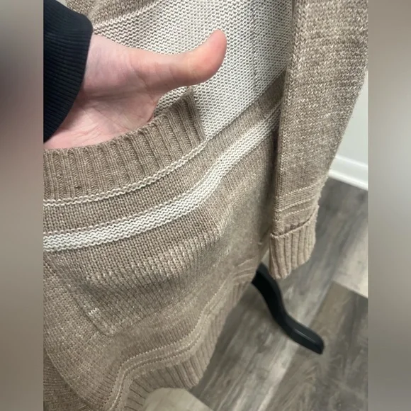 Y2k Long Striped Cardigan with Pockets! - Picture 6 of 15